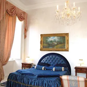 Charme Holidays Colosseum Guest house